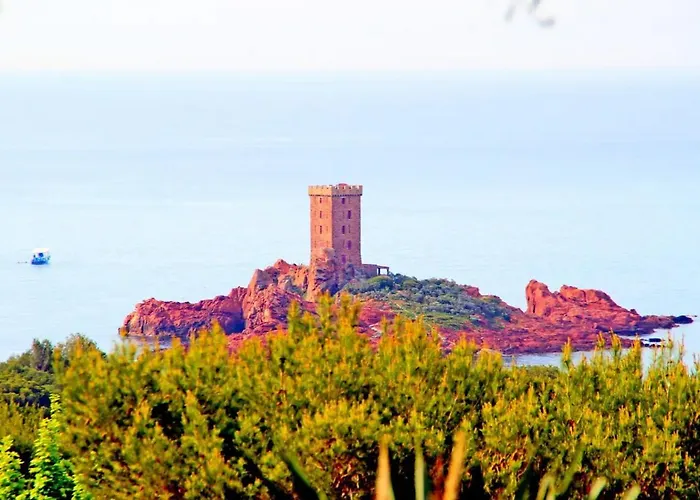 Modernes Vue A Cap Esterel * Saint-Raphaël
